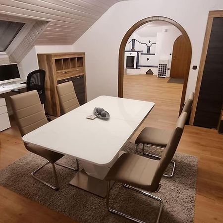Gemuetliche Wohnung Am Waldrand Thierhaupten Exterior foto