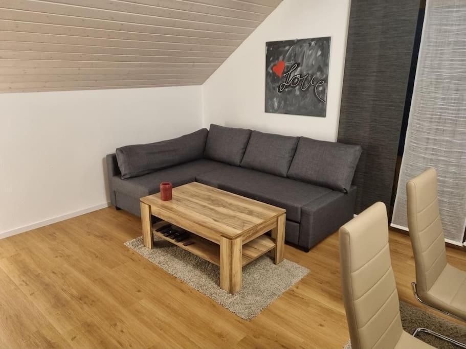 Gemuetliche Wohnung Am Waldrand Thierhaupten Exterior foto