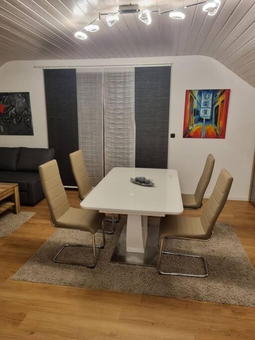 Gemuetliche Wohnung Am Waldrand Thierhaupten Exterior foto